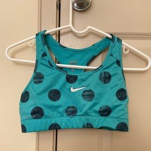 Nike pro sports bra